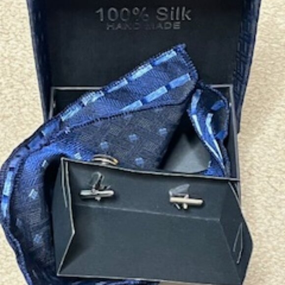 Handmade 100% Silk Cuff Links & Handkerchief Blue - Picture 7 of 11